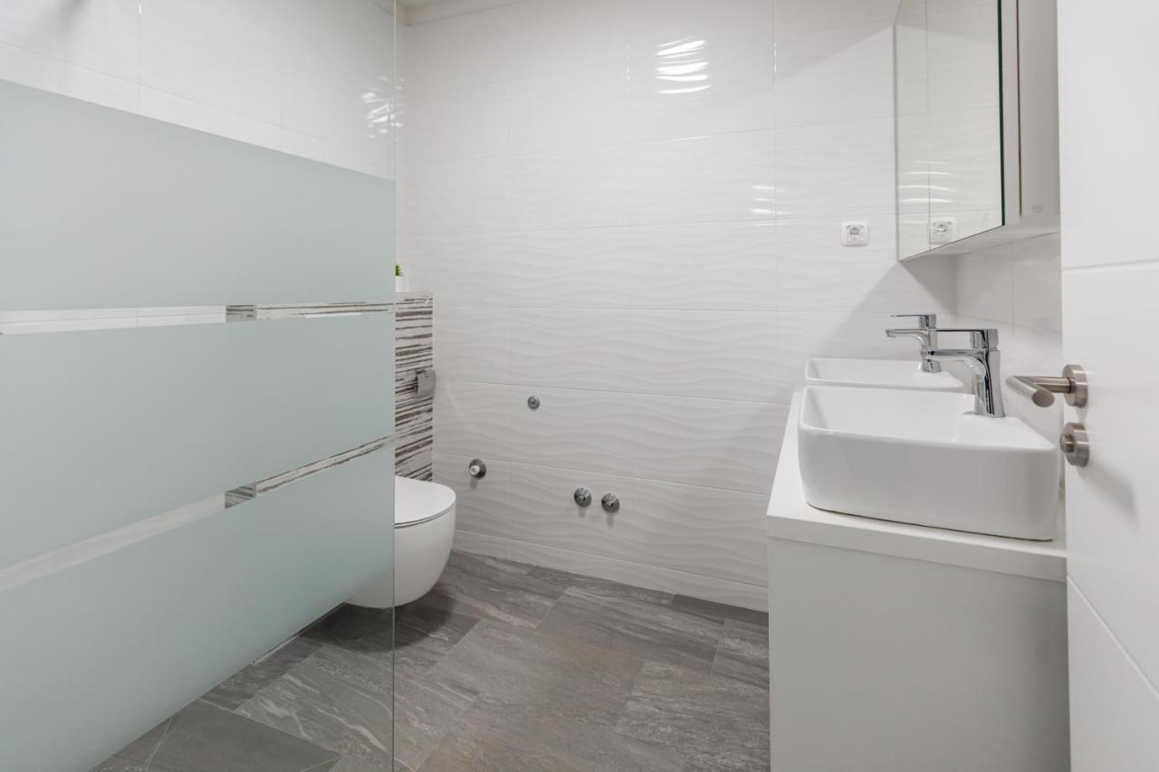 Apartman Laura Vir Bagian luar foto