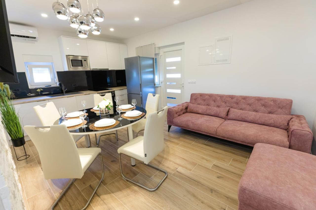 Apartman Laura Vir Bagian luar foto