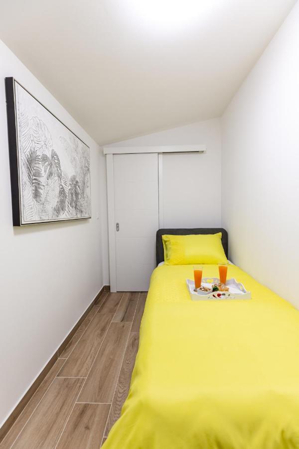 Apartman Laura Vir Bagian luar foto