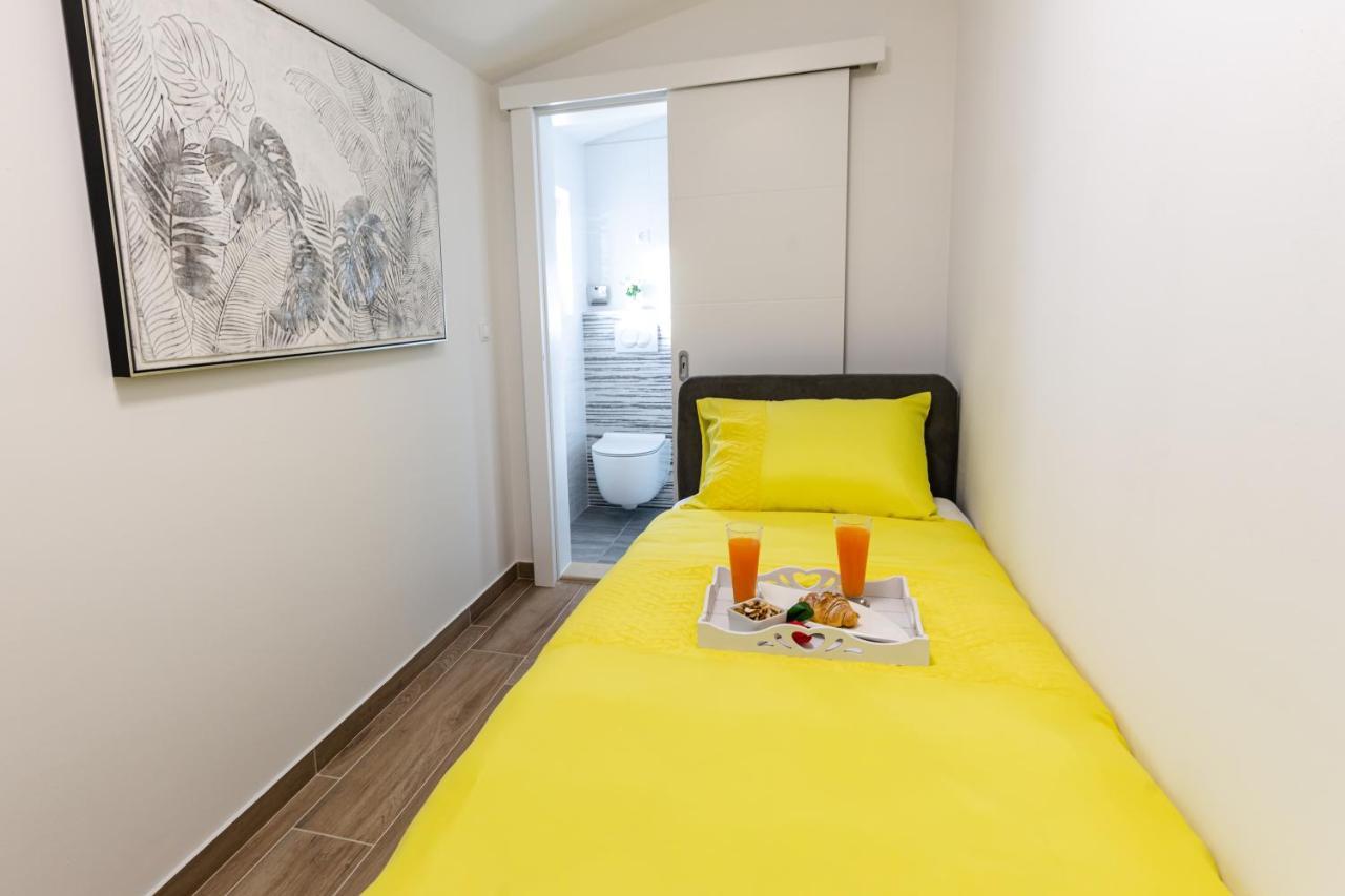 Apartman Laura Vir Bagian luar foto